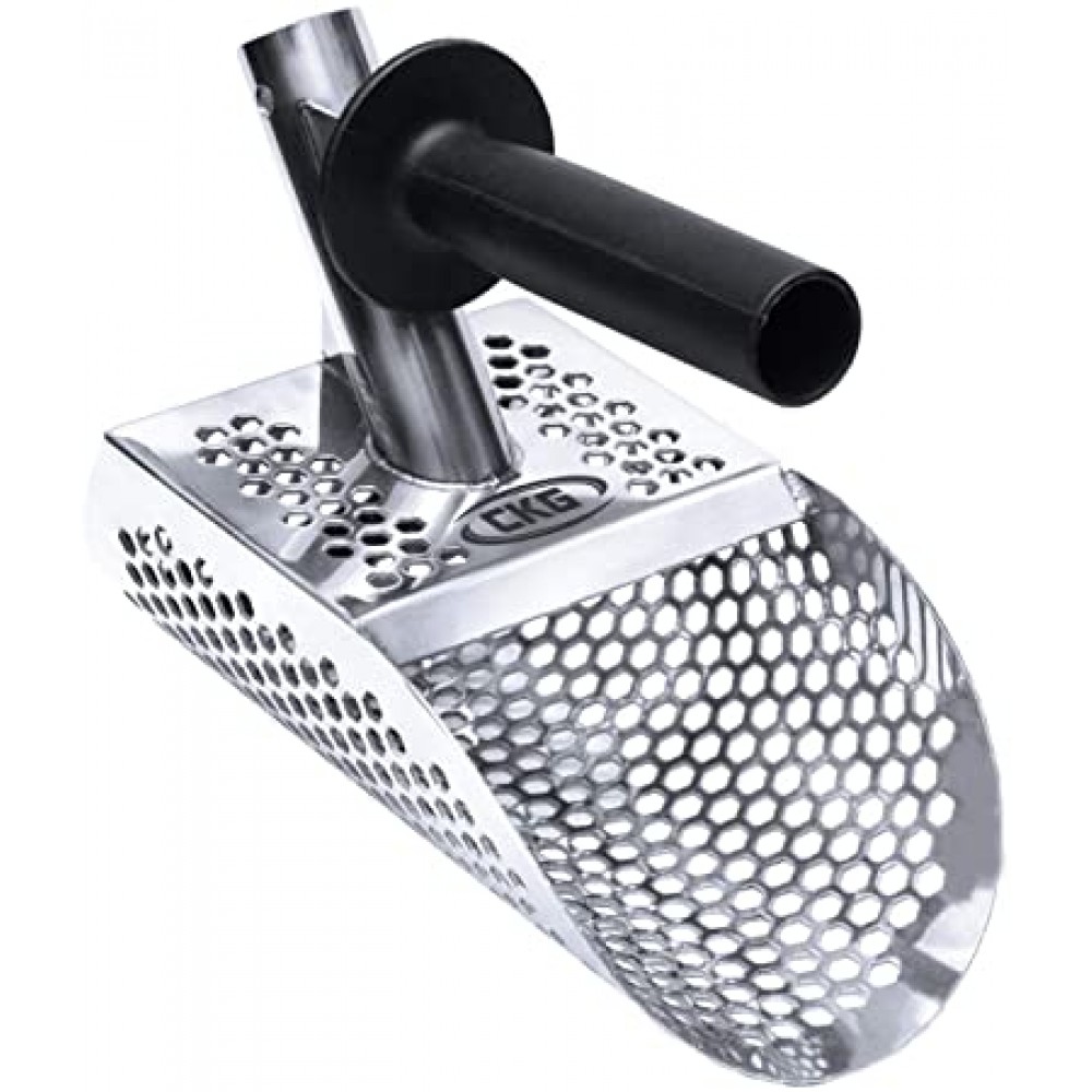 Does this scoop also allow addition of a carbon long handle?